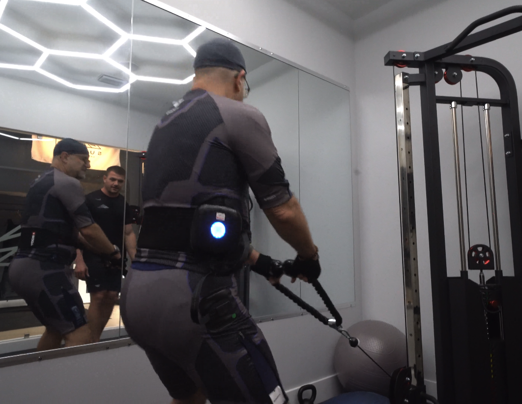 Summit Valley Fitness EMS studio session.